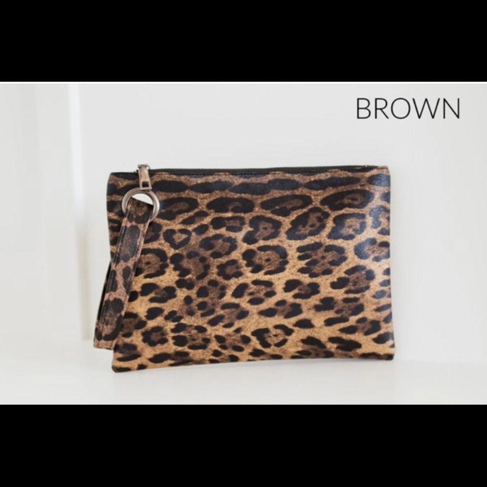 NEW Wristlet clutch | Make up pouch